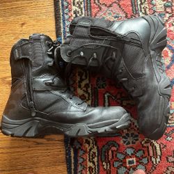 Gortex Boots. Black , Mens  Size 9