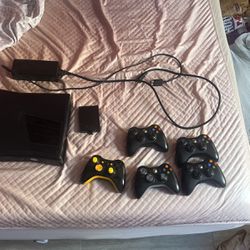 Xbox 360 With Cable And Controllers