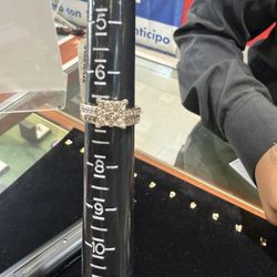 Gorgeous Engagement Set 10k 