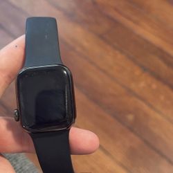Apple Watch Series 8