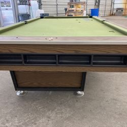 8’ Pool Table 