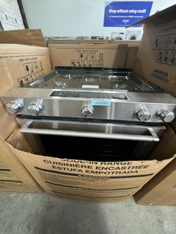 Gas Range Oven  Slide In .