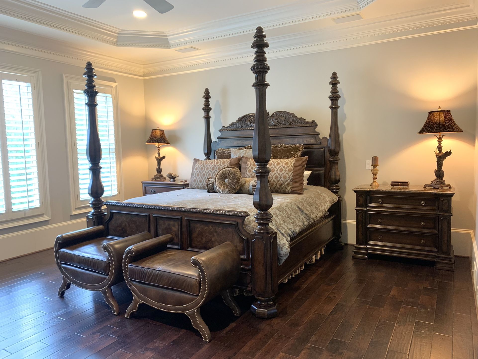 Vintage Bernhardt Master Bedroom Furniture for Sale in Johns Creek, GA