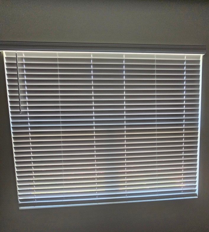 5 Cordless Faux Wood Blinds