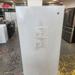 Ge Garage Ready 17.3 Cu Ft Up Right Freezer 