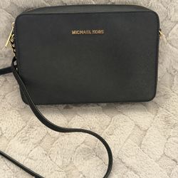 Michael Kors Crossbody Bag 