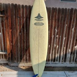 7' 9" Wavelengths trifin Surfboard