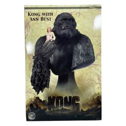 Weta KING KONG The 8th Wonder of the World KONG with ANN BUST Statue Numbered
