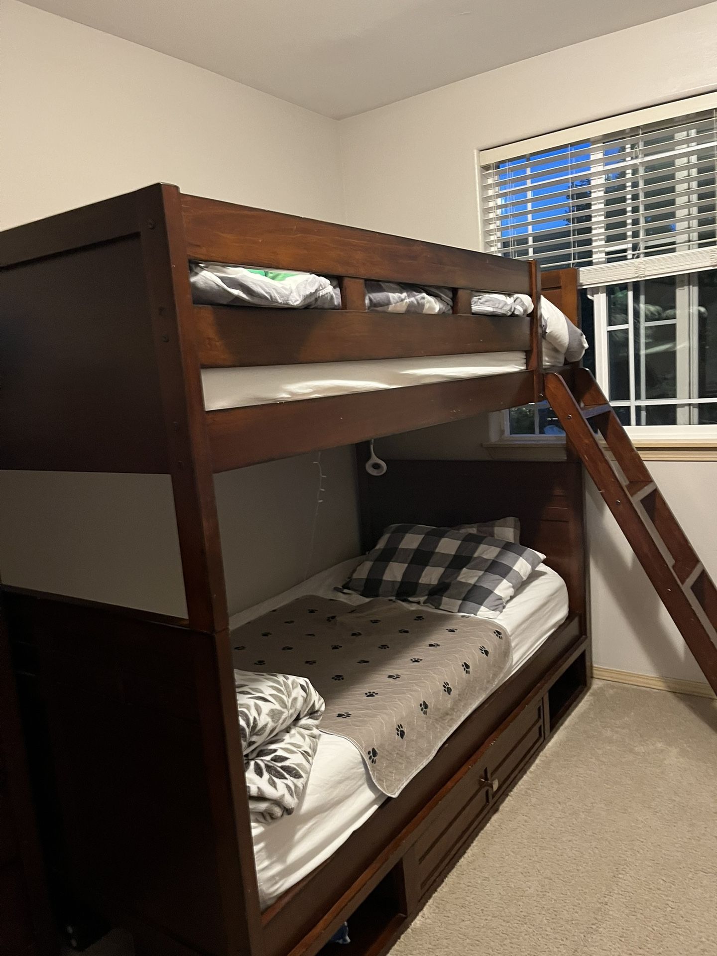 Twin Size Bunk Bed