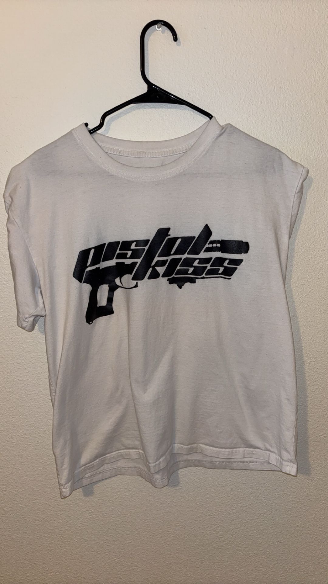Pistol kiss tee