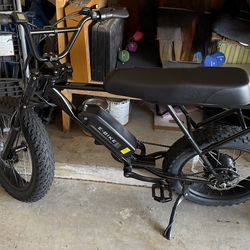 Brand New Fat Tire E-Bike – 1500W Style – Headlight & Taillight – $1,500 OBO