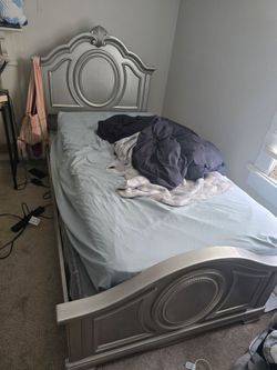 2 PC bedroom set