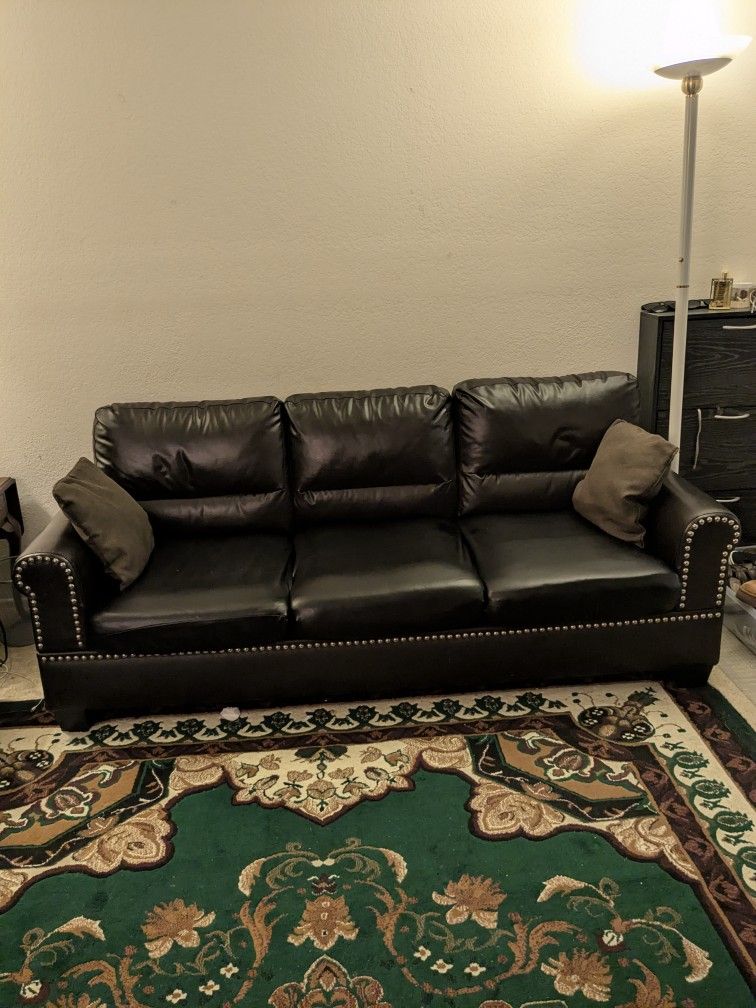 Sofa Set (Sofa & Love Seat)