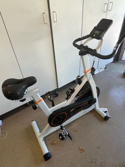 Urevo spin bike