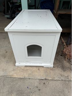 XL Litter Box Enclosure or Outdoor Pet House 37”x22” w/doors