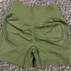 Workout Shorts Green Size Medium