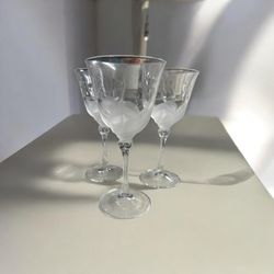 Vintage JG Durand Florence Wine Glasses with Frosted Petal Design (Set of 3)