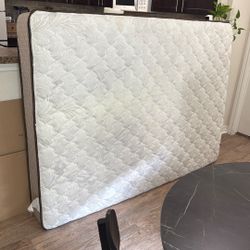 Full Size Mattress 