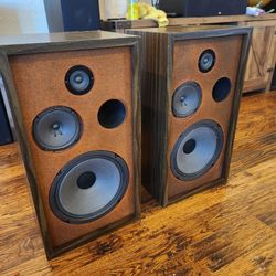 Vintage Marantz 15M 3 Way Floorstanding Speakers Crafted In USA