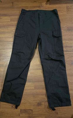 North face black cargos SIZE 32x33