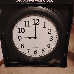 London Brand Wall Clock! 21" in size! New w/a few stains on the face - $15 (43612)
‹image 1 of 4›
London Brand Wall Clock! 21" in size! New w/a few st