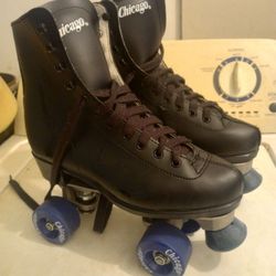 Woman's Black Chicago Roller Skates Size 7 Good Condition