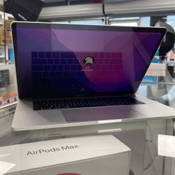 2018 15”MacBook Pro I7 32gb Ram 512ssd 