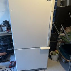 Refrigerator Good Condition 