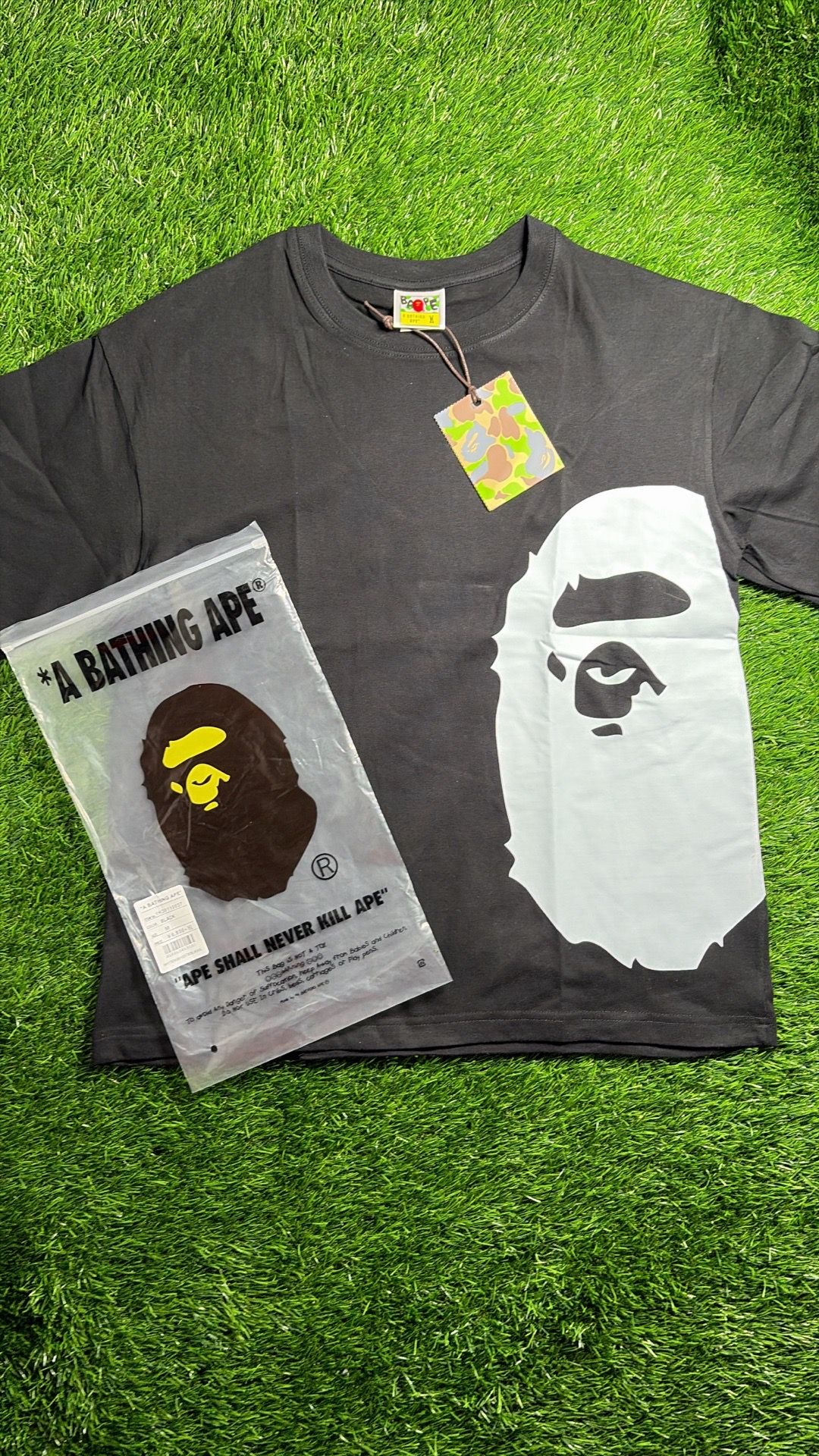 A Bathing Ape BAPE Ape Head Logo Graphic T-Shirt Men’s M Black