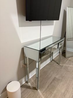 Glass entry table