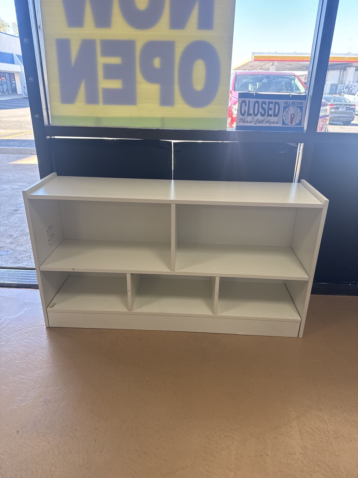 White Storage Shelf / Bookcase – Sturdy & Modern