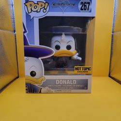 Funko Pop Disneys Kingdom Hearts Donald #267 Hot Topic Exclusive