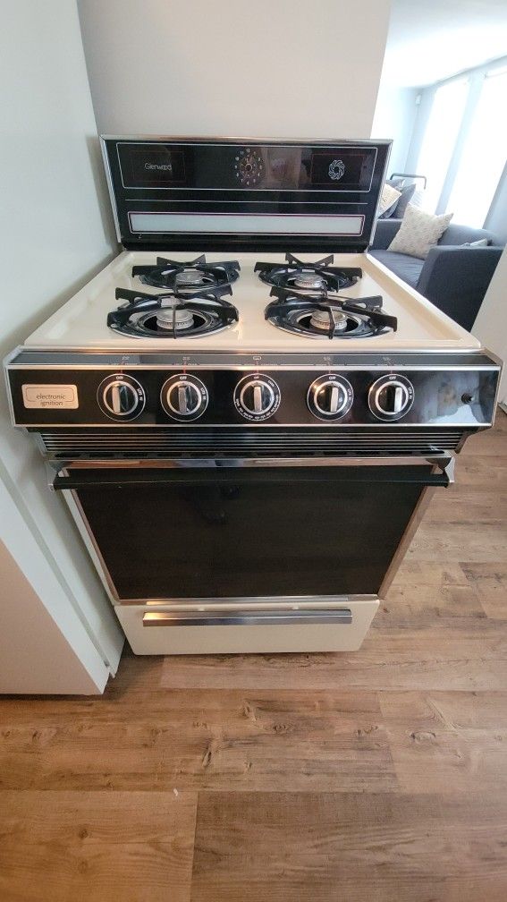 Gas Range