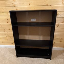 Desk And Bookshelves 