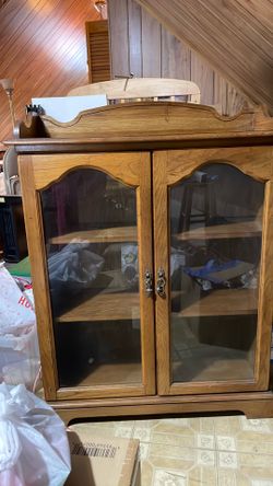Glass/wood cabinet