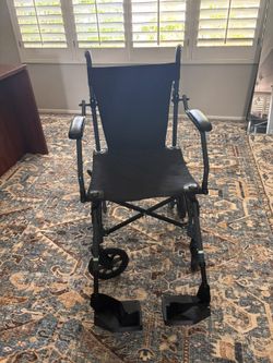 Drive Lightweight Wheelchar