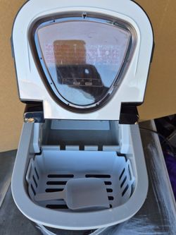 Ice maker