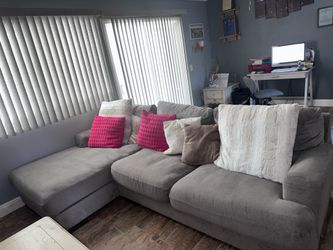 Sectional couch