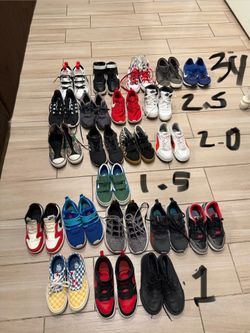 Lots of shoes in good condition