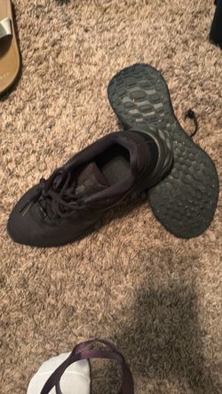 Nike black tennis shoes