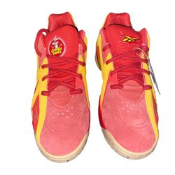 Wild Coyoti Reebok Hurrikaze Size 11 