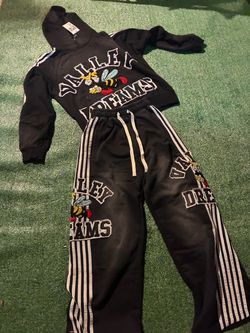 Valley Dreams SweatSuit Size Small and Large