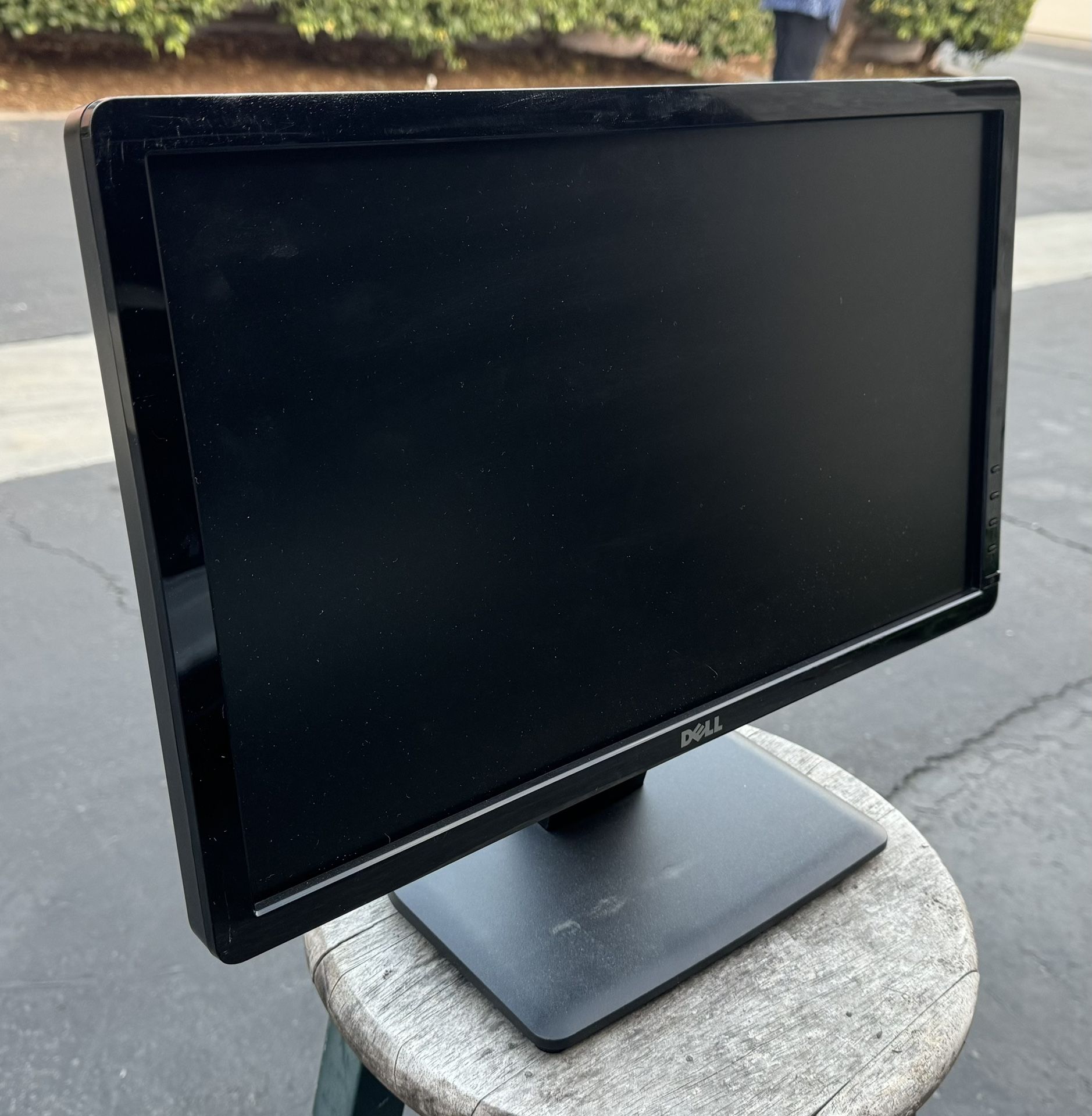Dell 20” Flatscreen Computer Monitor Display - IN2030MC
