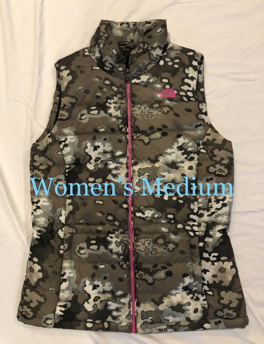 NORTH FACE / LIMITED EDITION / Pink Camo Vest / WARM & INSULATED Thin Puffy Coat Jacket / Women's Medium (M) / Retails $180 +Tax / Brand New w/o Tags!