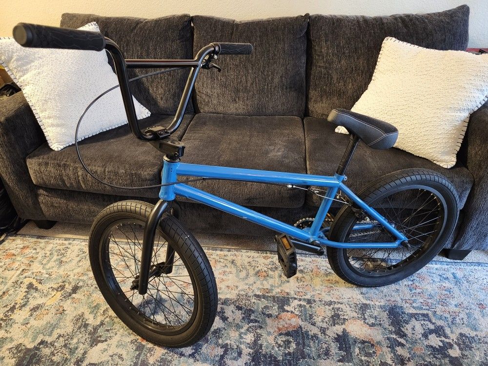 BMX BIKE