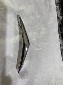 Kitchen Cabinet handle or Drawers