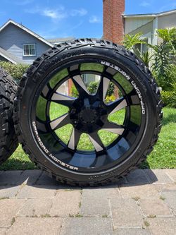 6 Lug Nut Rims & TIRES/ Rines & LLANTAS De 6 birlos (6x5.5) Size: 22” NEW TIRES/ LLANTAS NUEVAS (SET