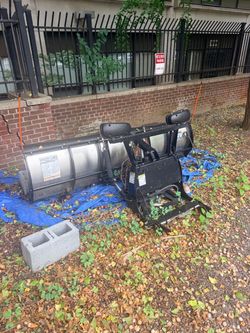 Medium duty snow plow