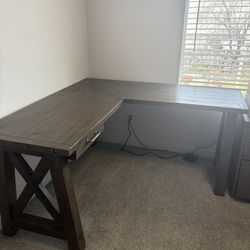 Jackson Grey L-Shaped Corner Desk – Rustic Wood (Paid $595+Tax)