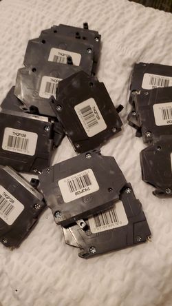 Q-line 30 amp 1/2 inch single pole circuit breaker